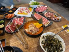 -山居屋炭火烧肉(厚街万达店)