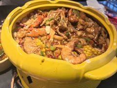 -多嘴超级肉蟹煲(杉杉国潮主题店)