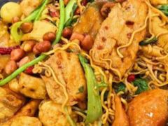 -明月麻辣香锅(明日星城店)