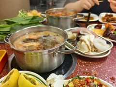 -四囍码头海鲜烧烤自助火锅(外滩南京东路悦荟广场店)