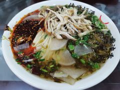 -牛一嘴·兰州牛肉面·大盘鸡(财富中心店)