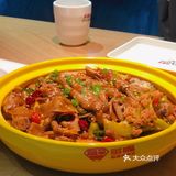 人均60多嘴肉蟹煲的鸡爪煲好吃到爆炸