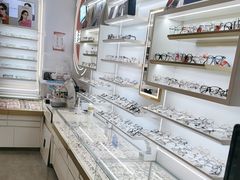 -美式眼镜·授权蔡司.依视路.尼康.豪雅.明月(南翔印象城店)