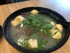 -小杨生煎(金山百联购物中心3楼店)