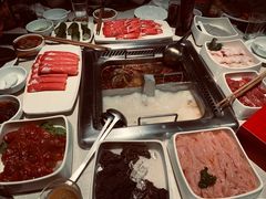 -海底捞火锅鲜切牛肉主题店(长寿路店)