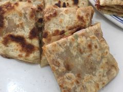 -溢心园香河肉饼总店