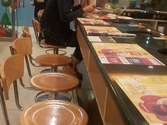 -呷哺呷哺(世贸.工三店)