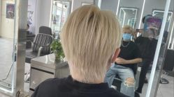 -Coo Hair salon