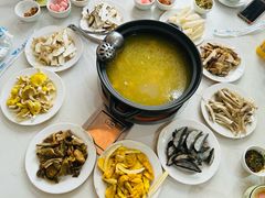 -菌之家·专业纯野生菌火锅·特色炒菌