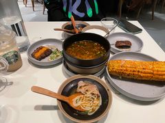 小锅米线-胡麻(静安嘉里店)