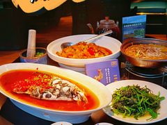 -凤凰湘语·平价海鲜餐厅(浦东旗舰店)