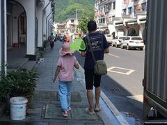 -安吉龙王山峡谷漂流