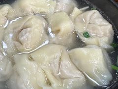 三鲜大馄饨-万寿斋(山阴路店)