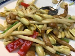 野菌猪颈肉-味妙顺德厨房(绿地缤纷城店)