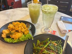 -大树下海鲜饭店