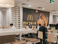 -麦当劳(西客站店)