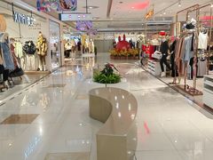 -奎屯友好时尚购物中心