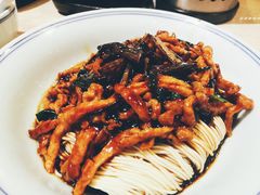 肉丝葱油拌面-君东记本帮面馆(天钥桥路店)