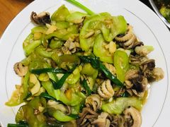 蒜苗回锅肉盖浇饭-江西炒粉瓦罐汤奉化牛肉面(邱隘镇中路店)