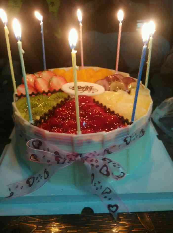 打分 每次都在华荣订的蛋糕,口味很好很喜欢吃