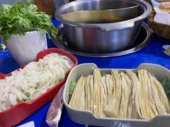 -马路边边·成都串串(翠柏路店)