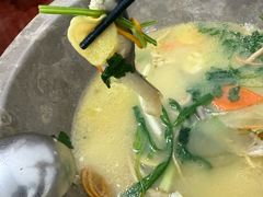 -姚记抚仙湖石锅鱼庄