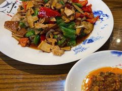 宏村小炒肉-缘来聚·徽菜名店(黄山宏村店)