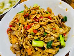 卜豆角炒鸡杂-好呷八大碗(五羊店)