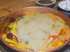 -洱火云南酸菜牛肉火锅(石景山当代商城店)