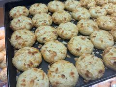 -昆明冠生园·鲜花饼·面包蛋糕(老街店)
