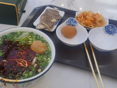 -伊穆祥牛肉面总店·清真