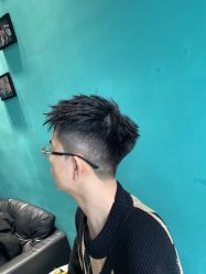 -贝勒爷专业男发