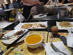 -利昂法式铁板主题餐厅(新奥购物中心店)