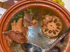 -黄泥岗·地道湖北菜(奥特莱斯店)