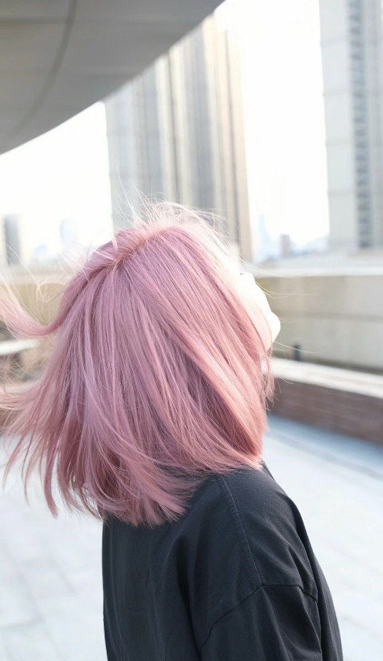 人生一定要染一次粉色头发