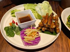 蜜糖炭烧猪颈肉配沙拉-星叶·东南亚料理(宁波万象汇店)