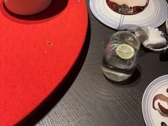 -左庭右院鲜牛肉火锅黑金店(陆家嘴中心店)