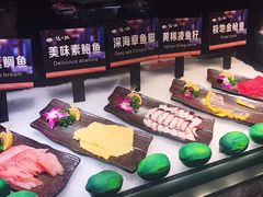 -钱小奴海鲜自助黑金店(杭州滨江龙湖店)