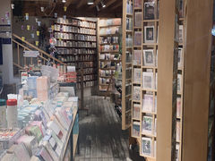 -猫的天空之城概念书店(丽江古城饮玉巷店)