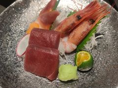 -铭牛烧肉·和牛海鲜自助(高新月牙湖店)