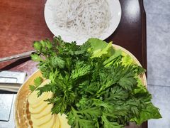 -菌之家·专业纯野生菌火锅·特色炒菌