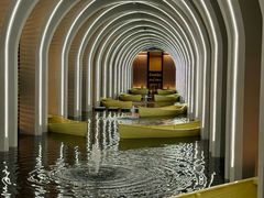 -涨巢·潮玩水疗局