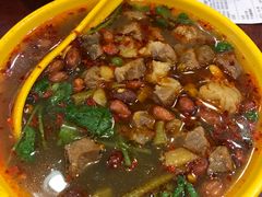 牛肉酸辣粉-小杨生煎(香港名都店)