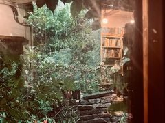 -斯多格书乡(北京大学畅春园店)