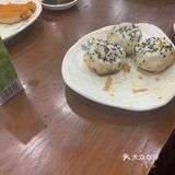 鱼的味道一般,里面的配菜酸菜、豆芽、百叶还是蛮好吃的