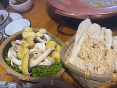 -民食香·腊排骨野生菌美食(木府店)