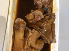香卤猪手-咪咪川菜(太乙路店)