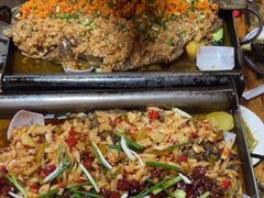 -宏兴烤鱼山庄(宣恩总店)