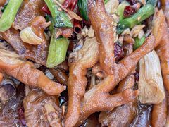 -丹水桥地锅鱼·翘嘴鲌·地方特色全鱼宴(丹江口大坝店)