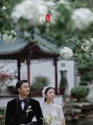 -樱花婚纱摄影